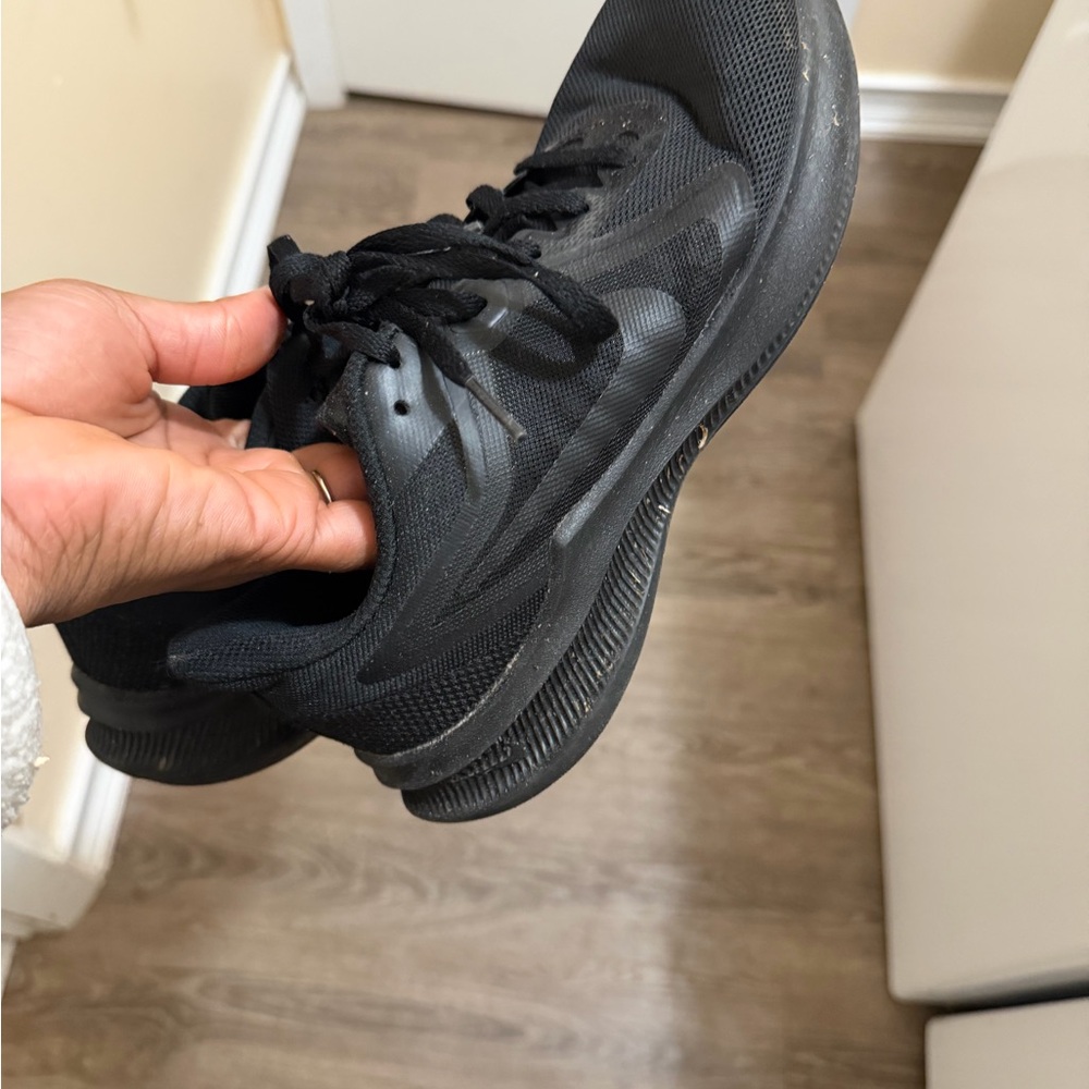 Nike Women's Black Athletic Shoes